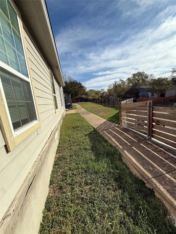 1313 Delano ST, Austin, TX 78721