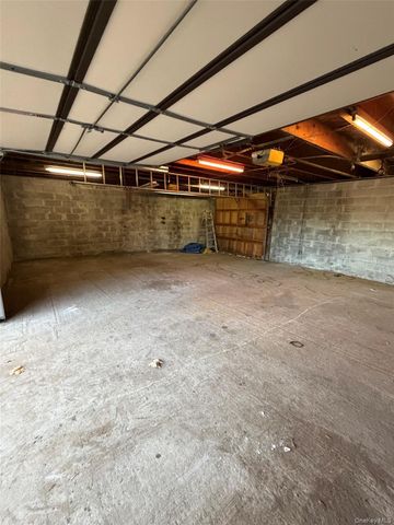 6004 NETHERLAND Avenue, Bronx, NY 10471