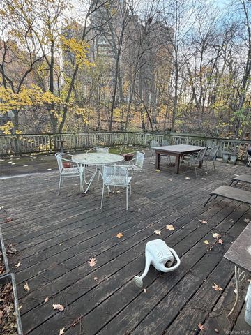 6004 NETHERLAND Avenue, Bronx, NY 10471