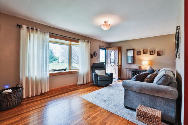 2775 HRINDA Drive, Erie, PA 16506