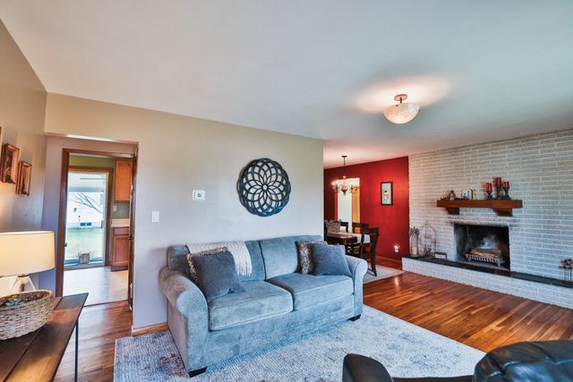 2775 HRINDA Drive, Erie, PA 16506