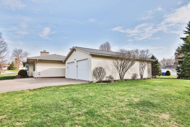 2775 HRINDA Drive, Erie, PA 16506