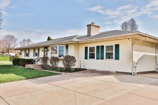 2775 HRINDA Drive, Erie, PA 16506