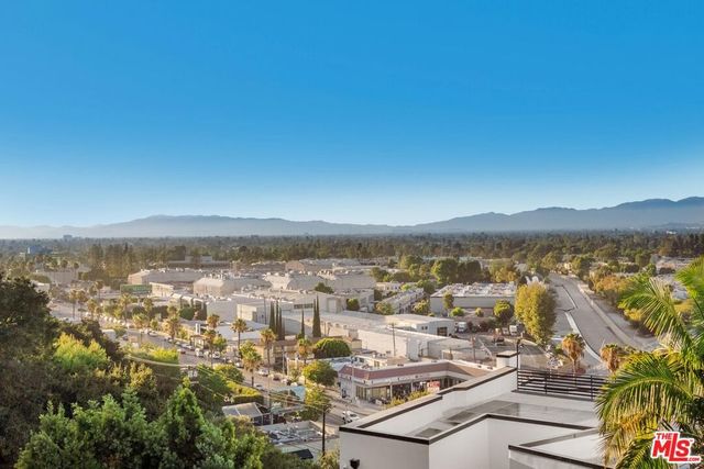 11698 Picturesque Drive, Studio City, CA 91604