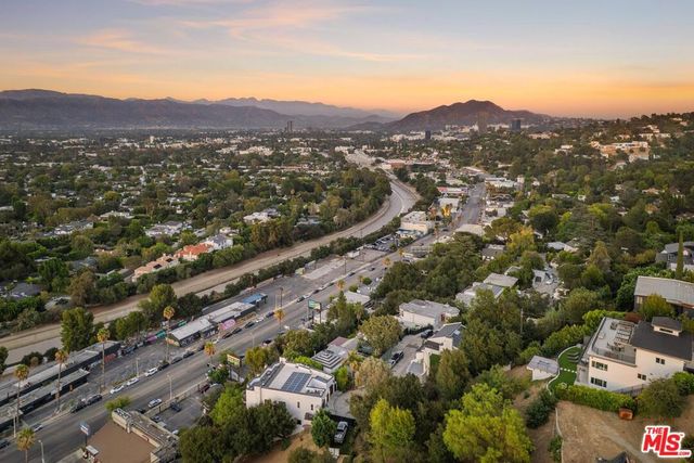 11698 Picturesque Drive, Studio City, CA 91604
