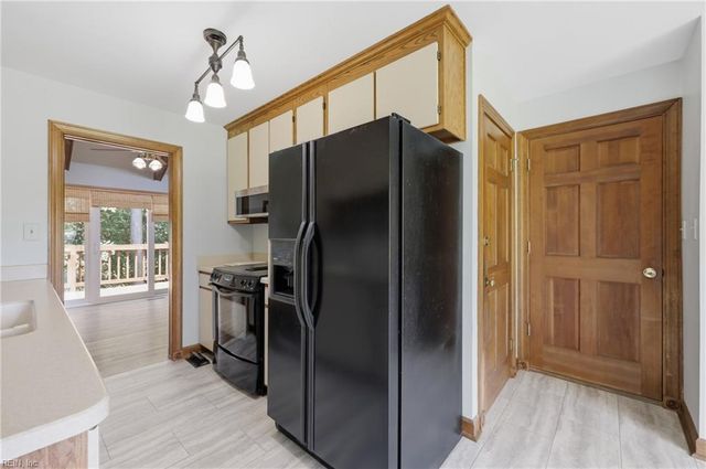 16 Dashiell DR, Smithfield, VA 23430