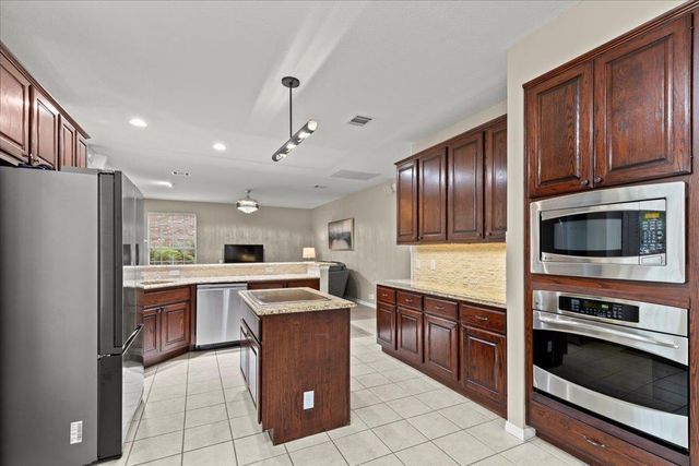 10910 Chestnut Ridge RD, Austin, TX 78726