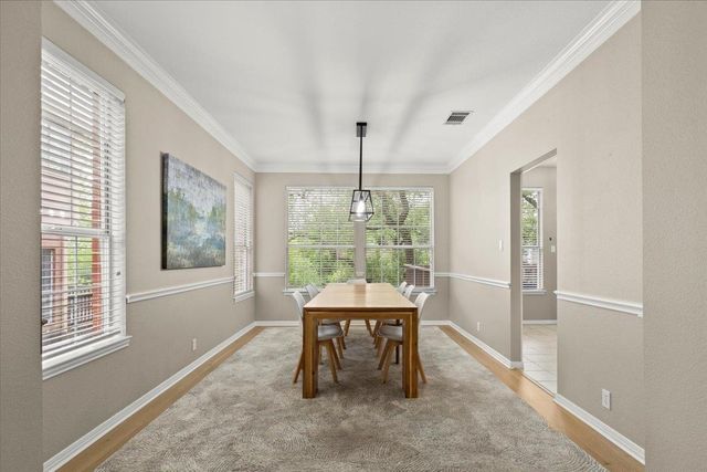 10910 Chestnut Ridge RD, Austin, TX 78726