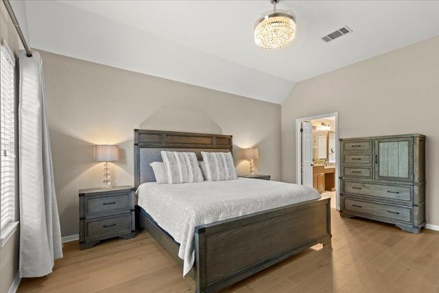 10910 Chestnut Ridge RD, Austin, TX 78726