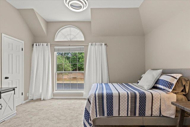 10910 Chestnut Ridge RD, Austin, TX 78726