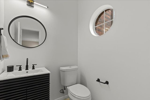 10910 Chestnut Ridge RD, Austin, TX 78726