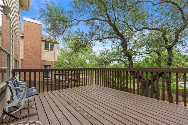 10910 Chestnut Ridge RD, Austin, TX 78726
