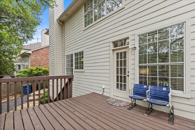 10910 Chestnut Ridge RD, Austin, TX 78726