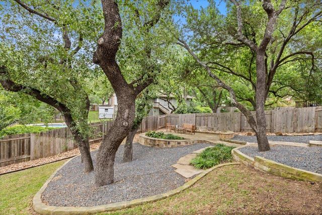 10910 Chestnut Ridge RD, Austin, TX 78726