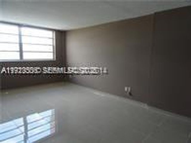 16410 Miami Dr 504, North Miami Beach, FL 33162