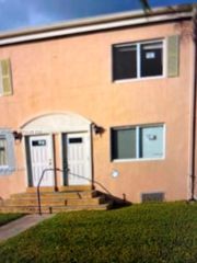 315 NW 84th Ter 315, Miami, FL 33150