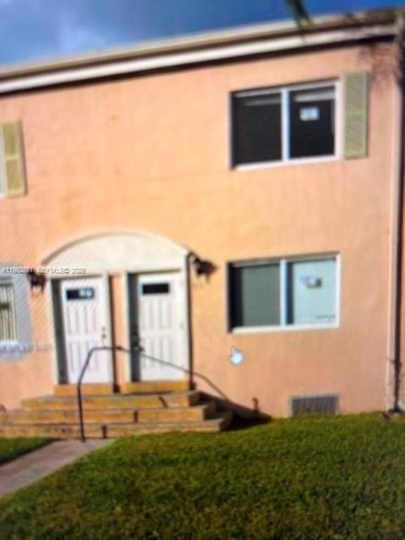 315 NW 84th Ter 315, Miami, FL 33150