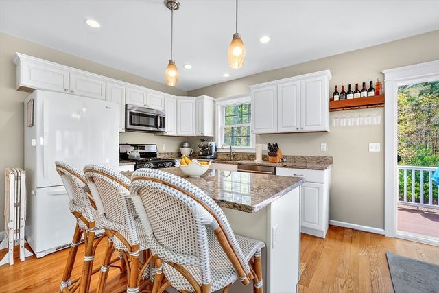 96 Turtle Brook Road 18-3, Canton, MA 02021