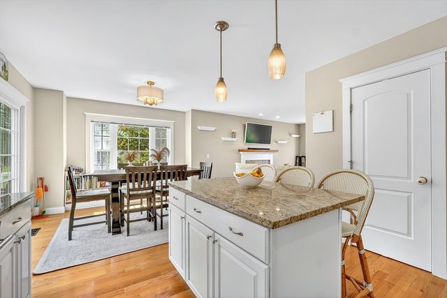 96 Turtle Brook Road 18-3, Canton, MA 02021