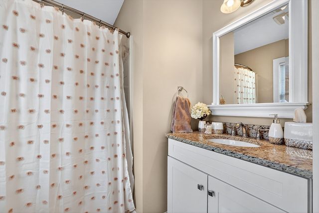 96 Turtle Brook Road 18-3, Canton, MA 02021