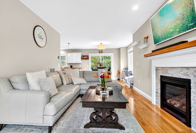 96 Turtle Brook Road 18-3, Canton, MA 02021