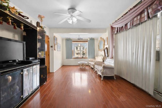 8911 Avenue M, Brooklyn, NY 11236