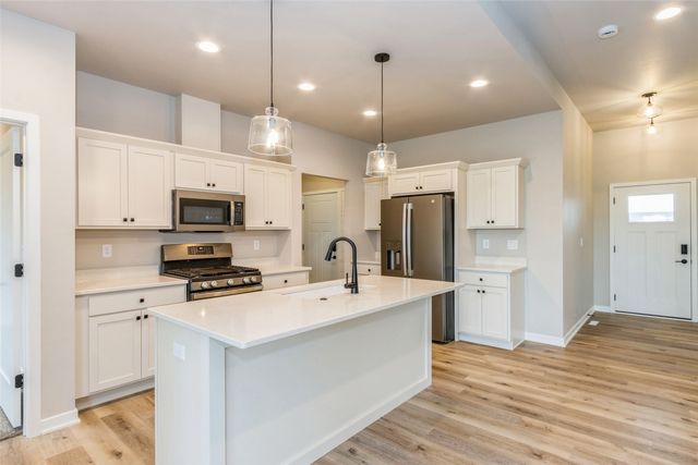 745 Chamberlin Lane, North Liberty, IA 52317