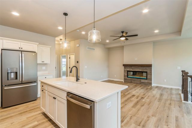 745 Chamberlin Lane, North Liberty, IA 52317