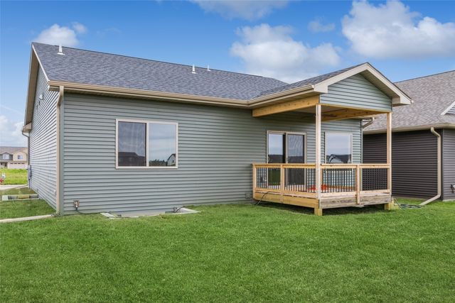 745 Chamberlin Lane, North Liberty, IA 52317
