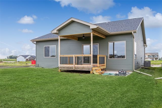 745 Chamberlin Lane, North Liberty, IA 52317