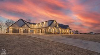 155 County Road 7599, Jonesboro, AR 72405