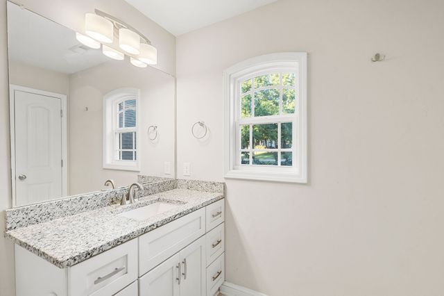 3047 Gracie Ann Dr, Greenbrier, TN 37073