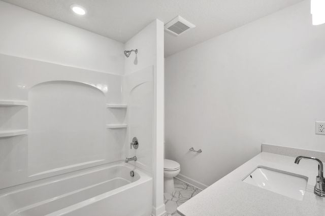 19987 Gadston Lane, Lakeville, MN 55044