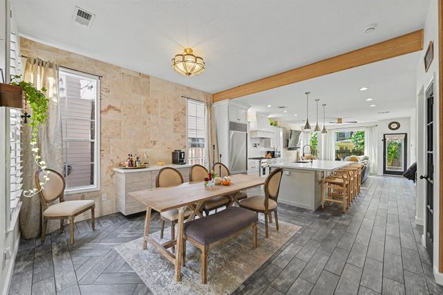 55 S Bethany Bend Circle, Spring, TX 77382