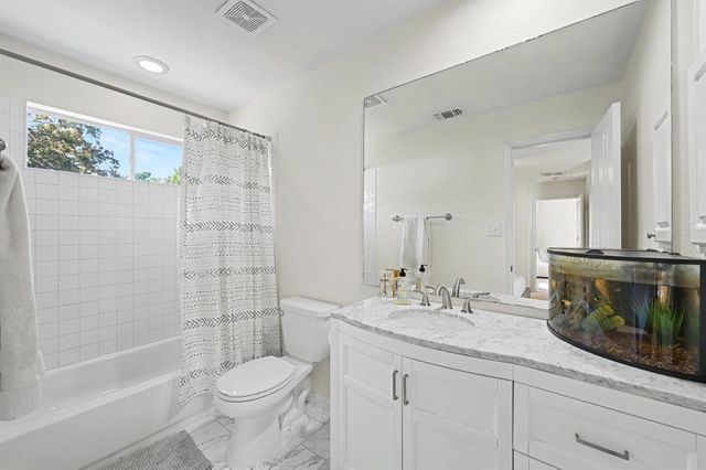 55 S Bethany Bend Circle, Spring, TX 77382