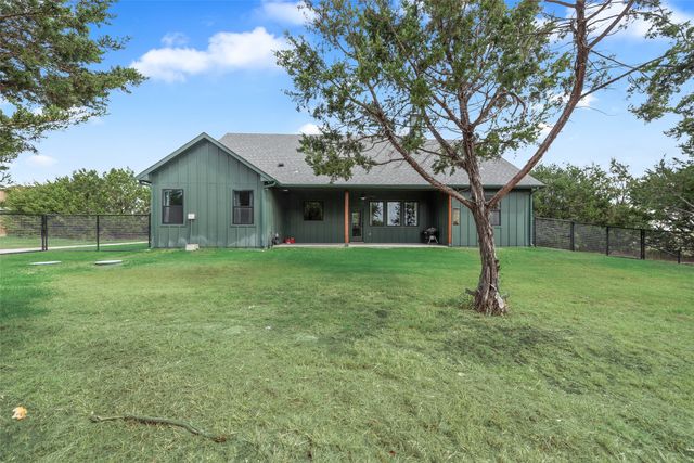 301 Sharla Smelley Road, Weatherford, TX 76088