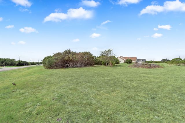 301 Sharla Smelley Road, Weatherford, TX 76088