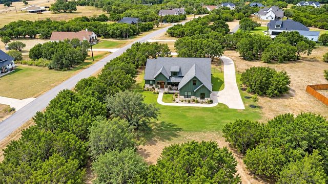 301 Sharla Smelley Road, Weatherford, TX 76088