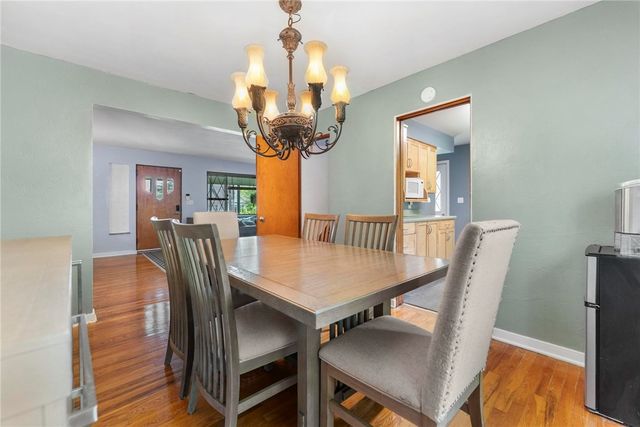 424 Bower Hill Rd., Mt Lebanon, PA 15228