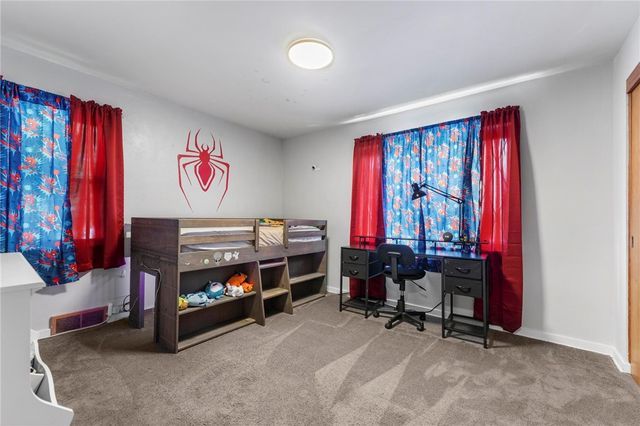 424 Bower Hill Rd., Mt Lebanon, PA 15228