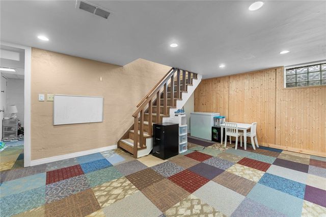 424 Bower Hill Rd., Mt Lebanon, PA 15228