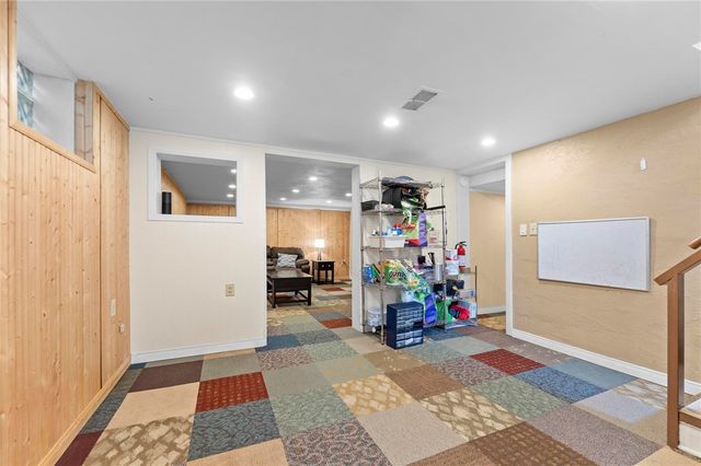 424 Bower Hill Rd., Mt Lebanon, PA 15228