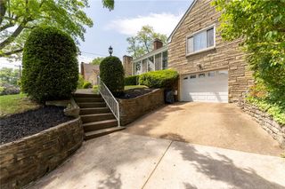 424 Bower Hill Rd., Mt Lebanon, PA 15228