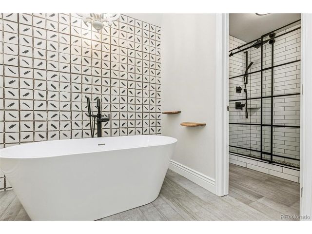 6096 S Alton Way, Greenwood Village, CO 80111