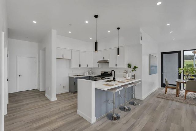 889 McLellan Drive 210, South San Francisco, CA 94080