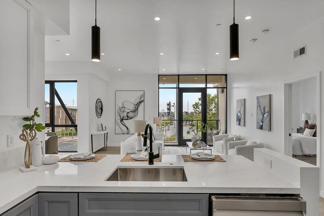 889 McLellan Drive 210, South San Francisco, CA 94080