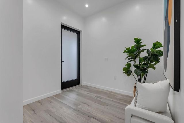 889 McLellan Drive 210, South San Francisco, CA 94080