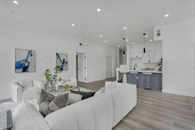 889 McLellan Drive 210, South San Francisco, CA 94080