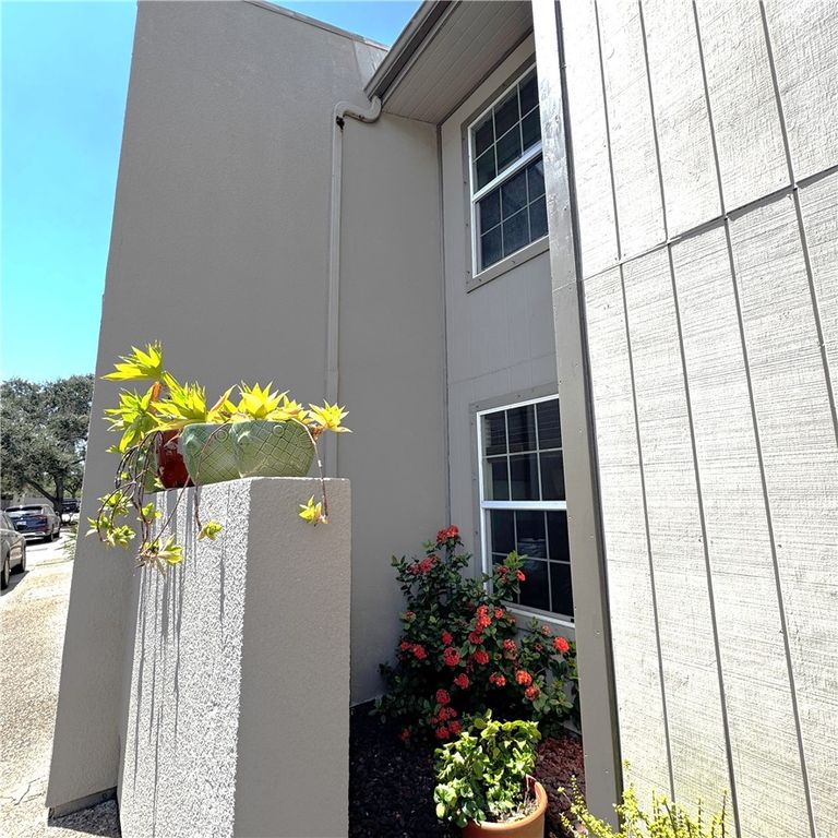 4421 Gaines St 4, Corpus Christi, TX 78412 — photo 4