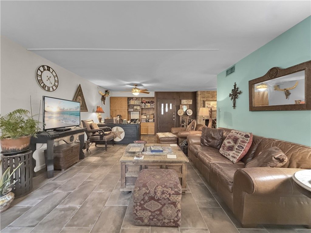 4421 Gaines St 4, Corpus Christi, TX 78412 — photo 5
